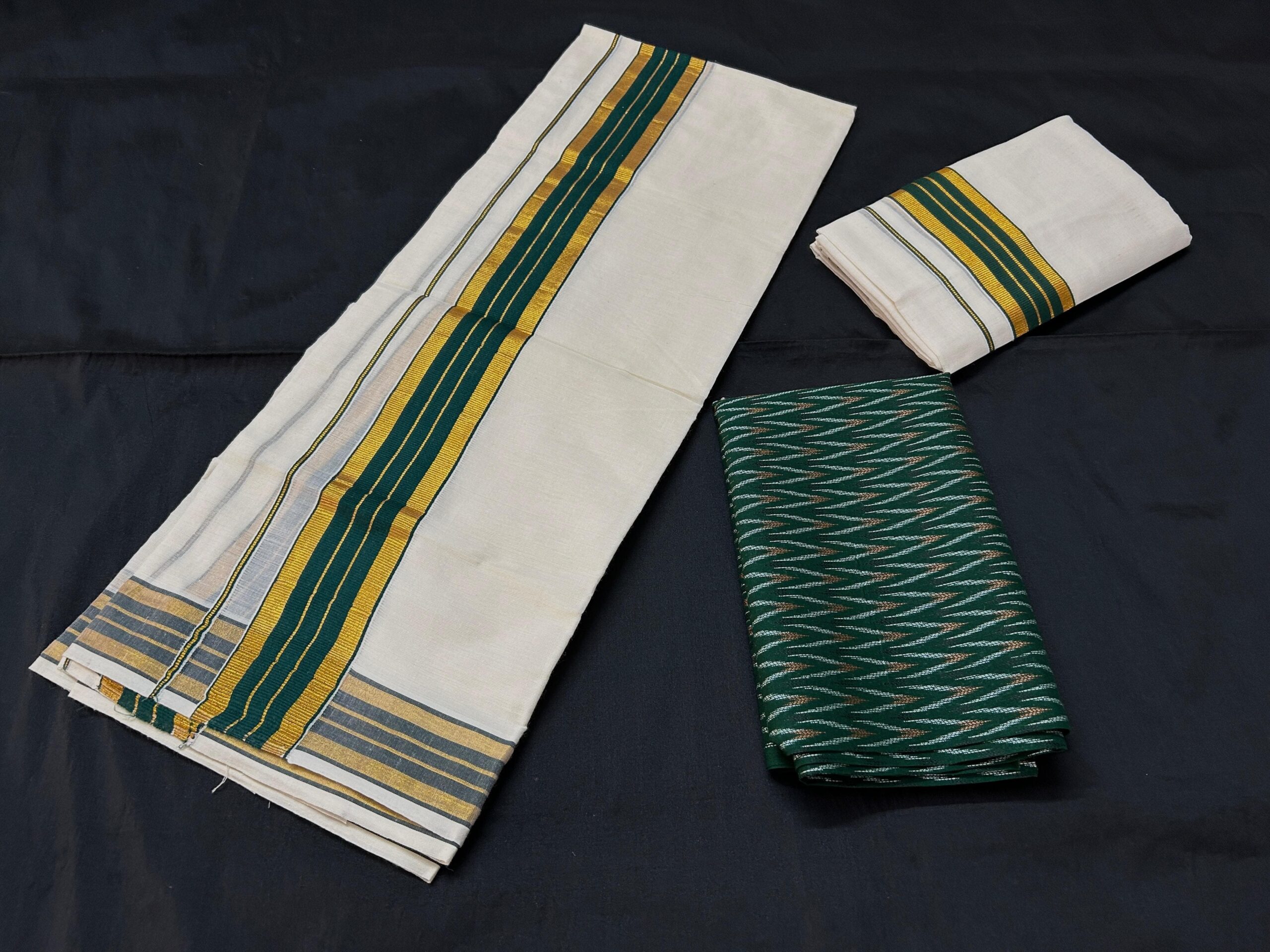 Classic Kasavu Border Set Mund With Blouse Piece