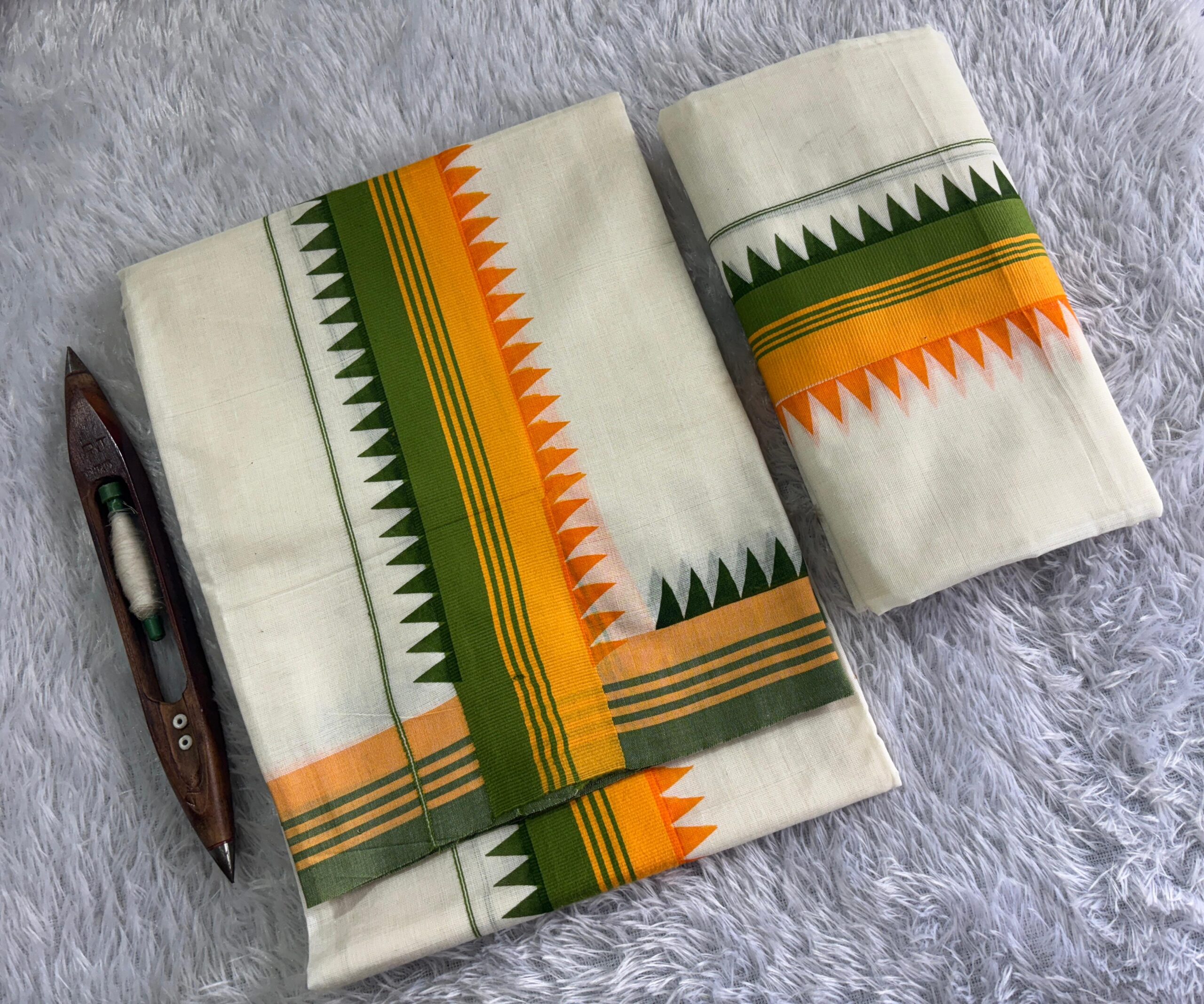 Kattikara Dual Colour Set Mund - Temple Design